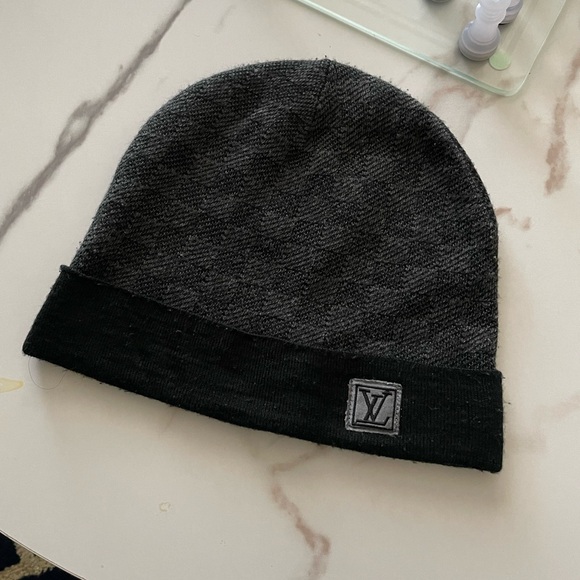 Louis Vuitton Beanie Hat Unisex - Picture 1 of 2